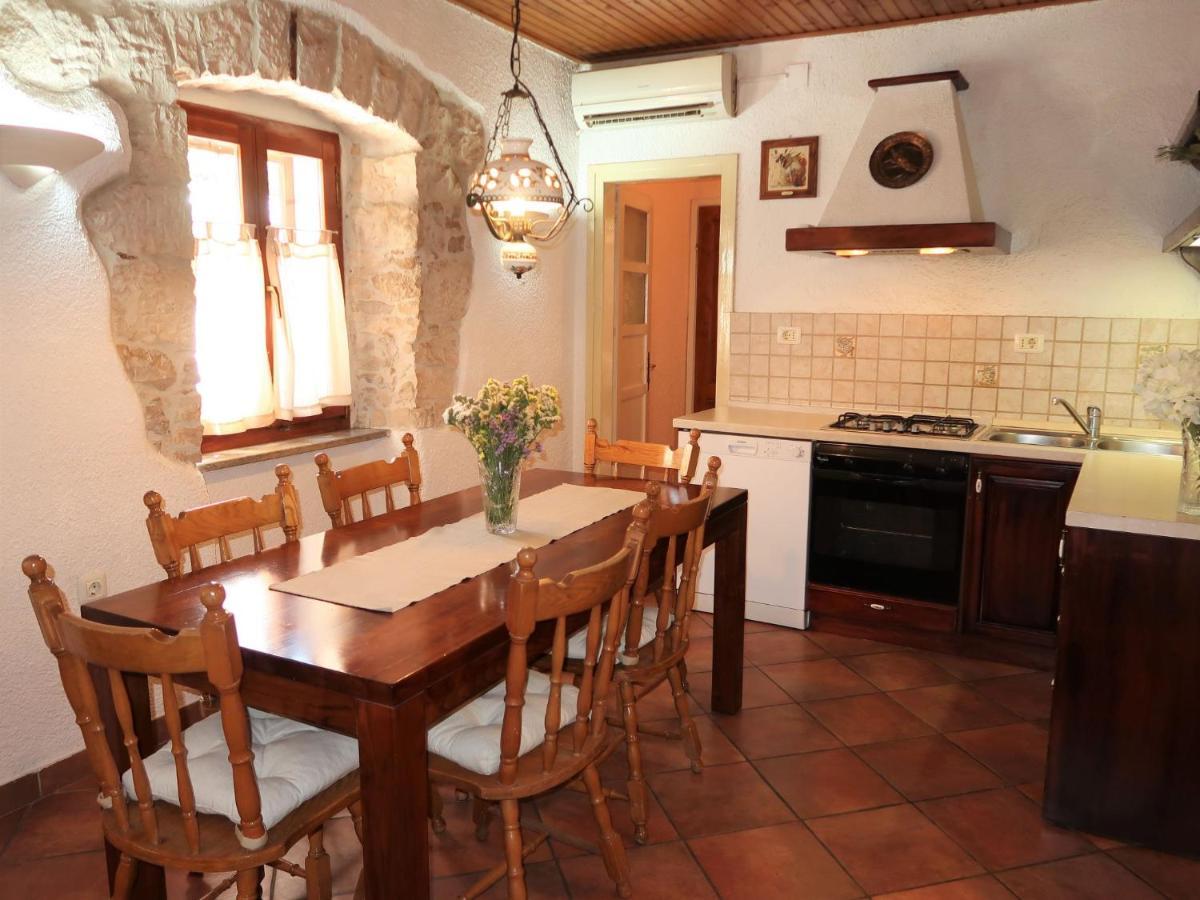 Holiday Home Nino - Lbn305 By Interhome Krsan Экстерьер фото